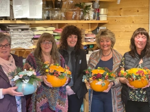 Floral pumpkin workshop