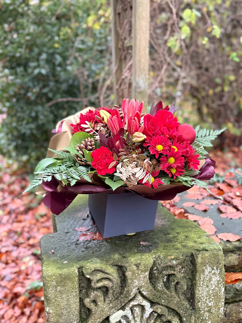 christmas-flower-bouquet-manchester-delivery-oldham
