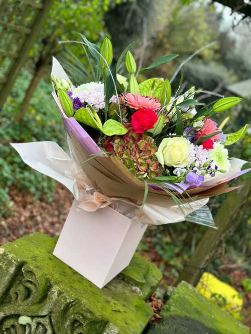 flower-bouquet-instagram-delivery-manchester-oldham-luxury-gift-present