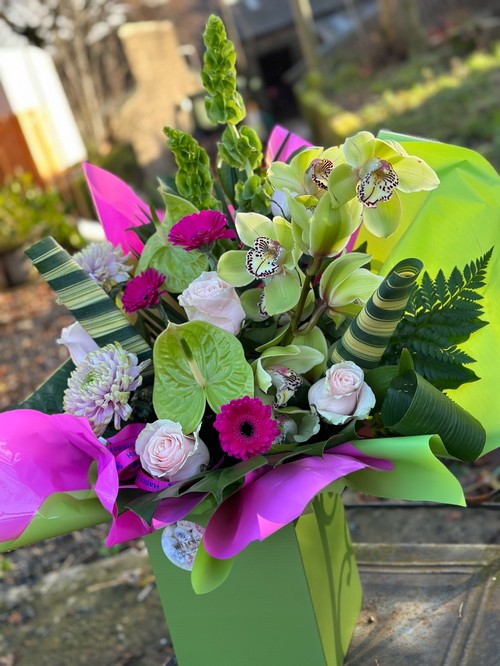 flower-bouquet-instagram-delivery-manchester-oldham