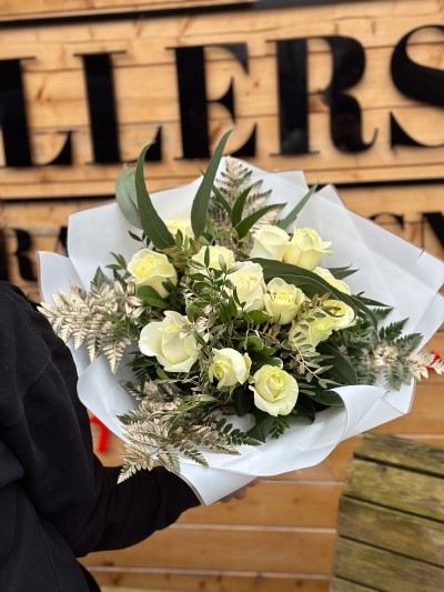 flower-bouquet-instagram-delivery-manchester-oldham-valentinesday 