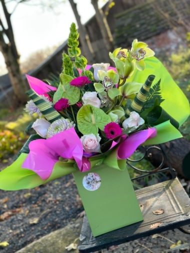 flower-bouquet-instagram-delivery-manchester-oldham