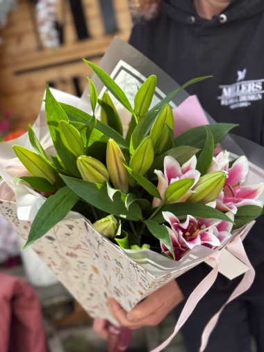 flower-bouquet-instagram-delivery-manchester-oldham
