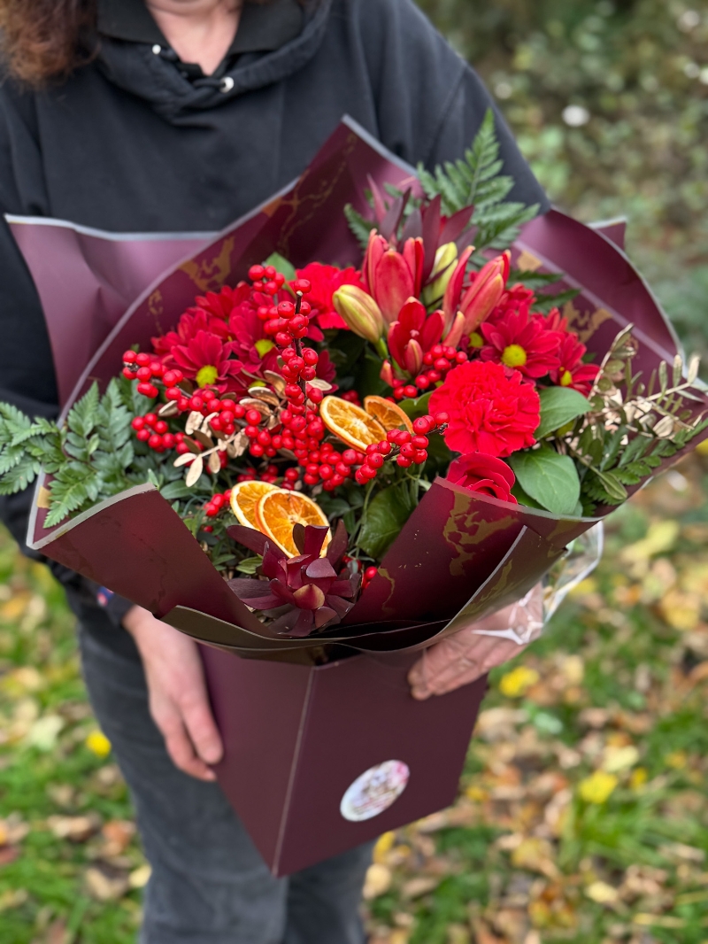 christmas-flower-bouquet-manchester-delivery-oldham