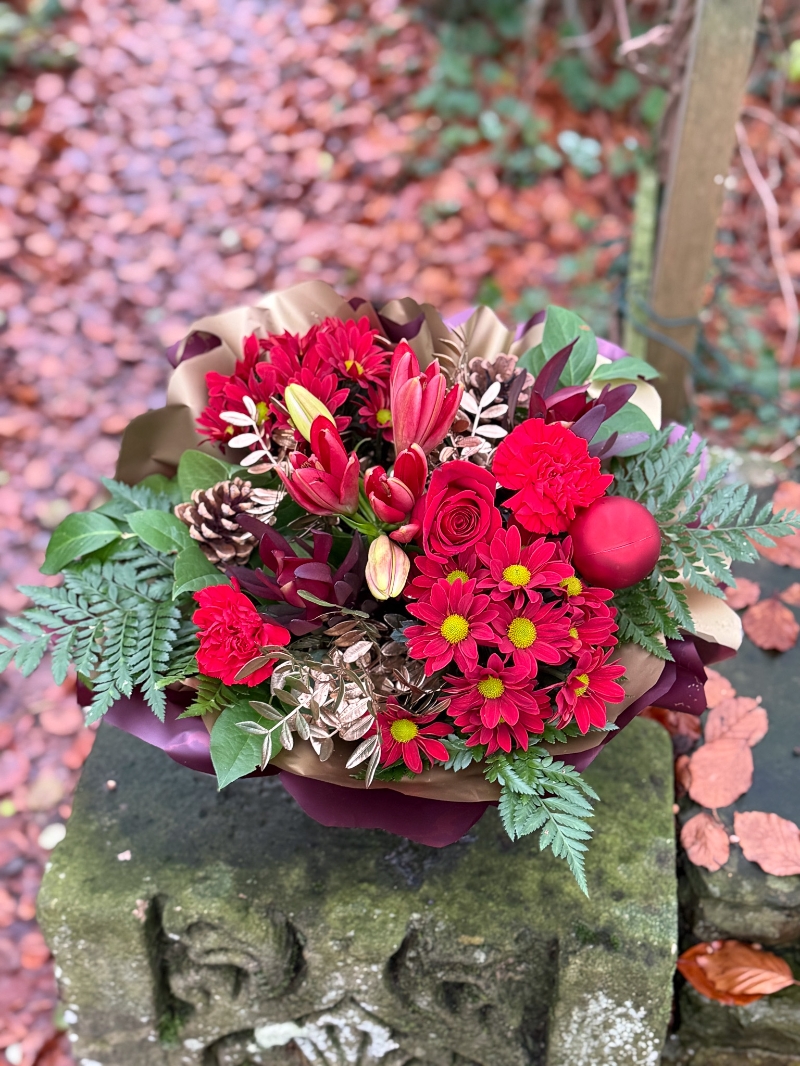 christmas-flower-bouquet-manchester-delivery-oldham