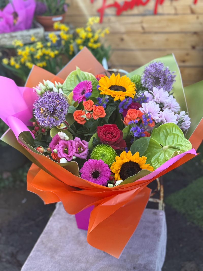 flower-bouquet-instagram-delivery-manchester-oldham-luxury-gift-present
