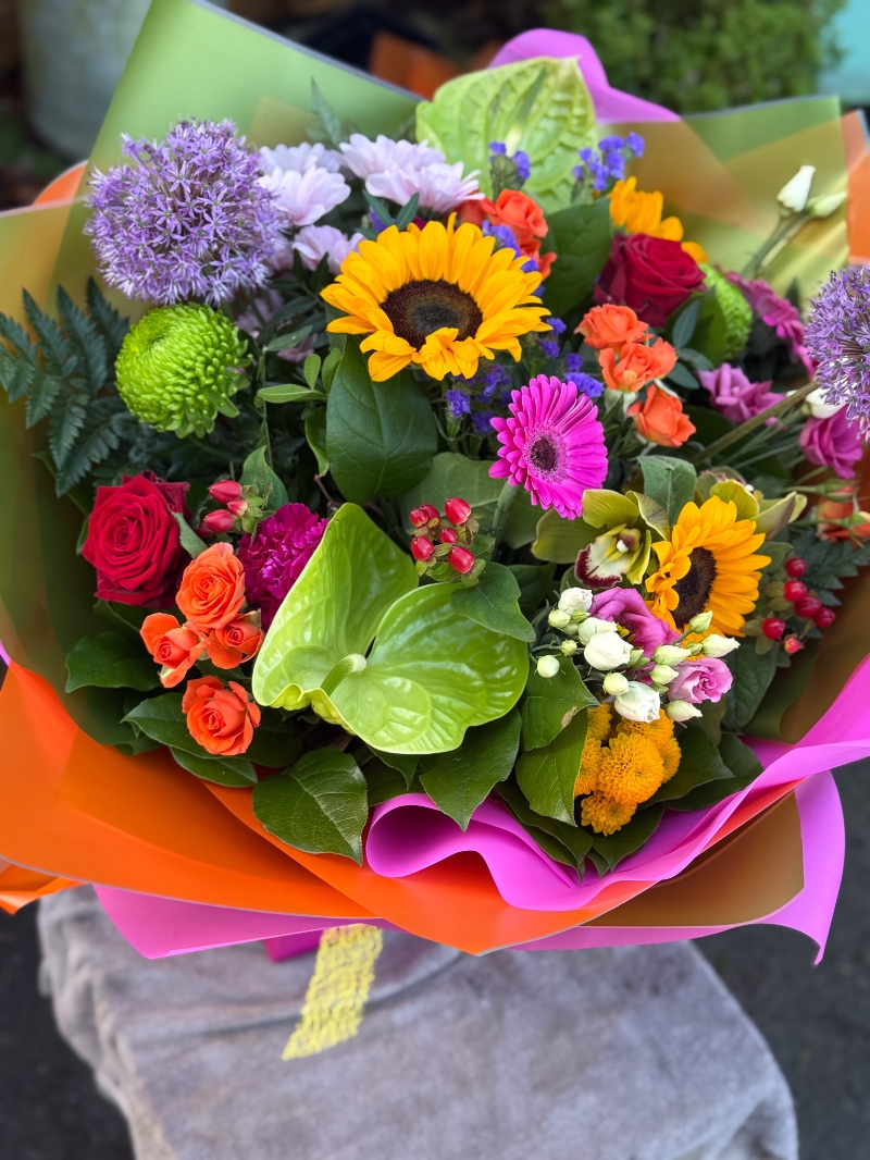 flower-bouquet-instagram-delivery-manchester-oldham-luxury-gift-present