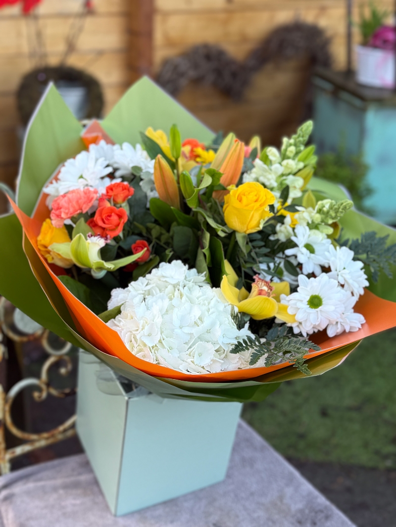 flower-bouquet-instagram-delivery-manchester-oldham-luxury-gift-present