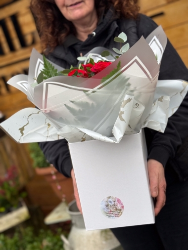 flower-bouquet-instagram-delivery-manchester-oldham
