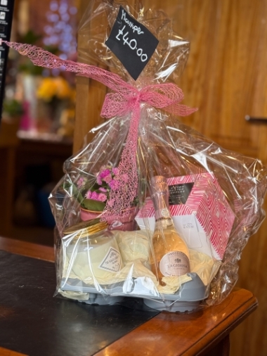 flower-bouquet-instagram-delivery-manchester-oldham-luxury-gift-present