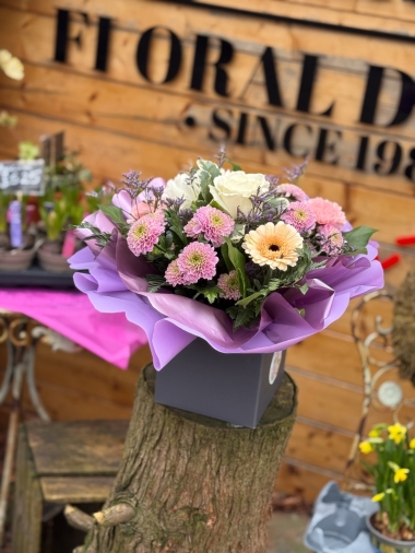 flower-bouquet-instagram-delivery-manchester-oldham-luxury-gift-present