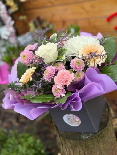 flower-bouquet-instagram-delivery-manchester-oldham-luxury-gift-present