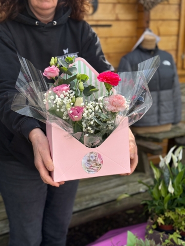 flower-bouquet-instagram-delivery-manchester-oldham
