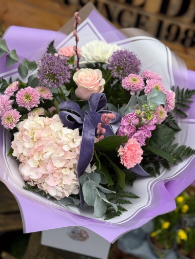 flower-bouquet-instagram-delivery-manchester-oldham-luxury-gift-present