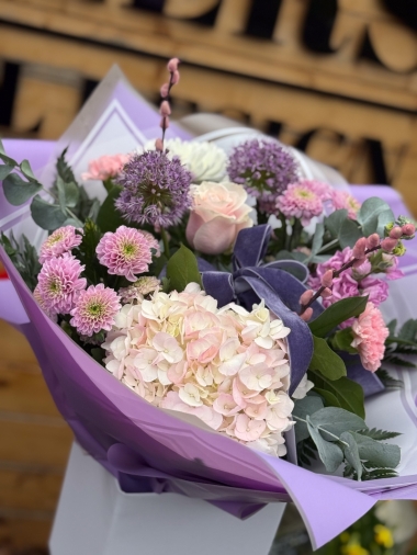 flower-bouquet-instagram-delivery-manchester-oldham-luxury-gift-present